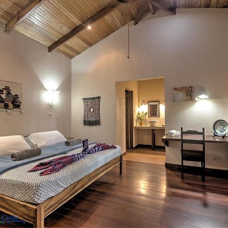 Casa Koda Beach Front Коклес Экстерьер фото